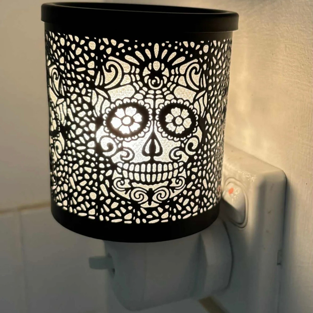 Black Lady Skull Night Light Melter